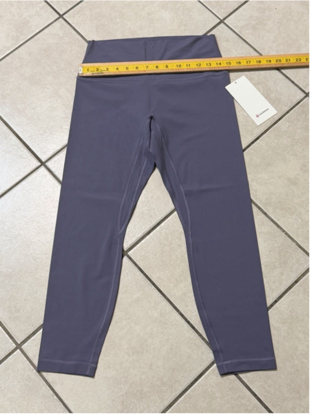 LULULEMON ALIGN NO LINE HIGH RISE LEGGING 25” GRAPE MIST COLOR SIZE 10 - Picture 5 of 6